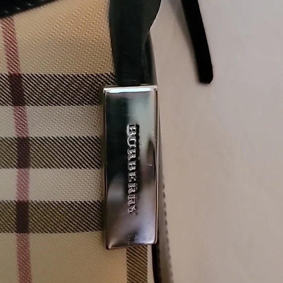 Vintage Burberry London Nova Shoulder Bag